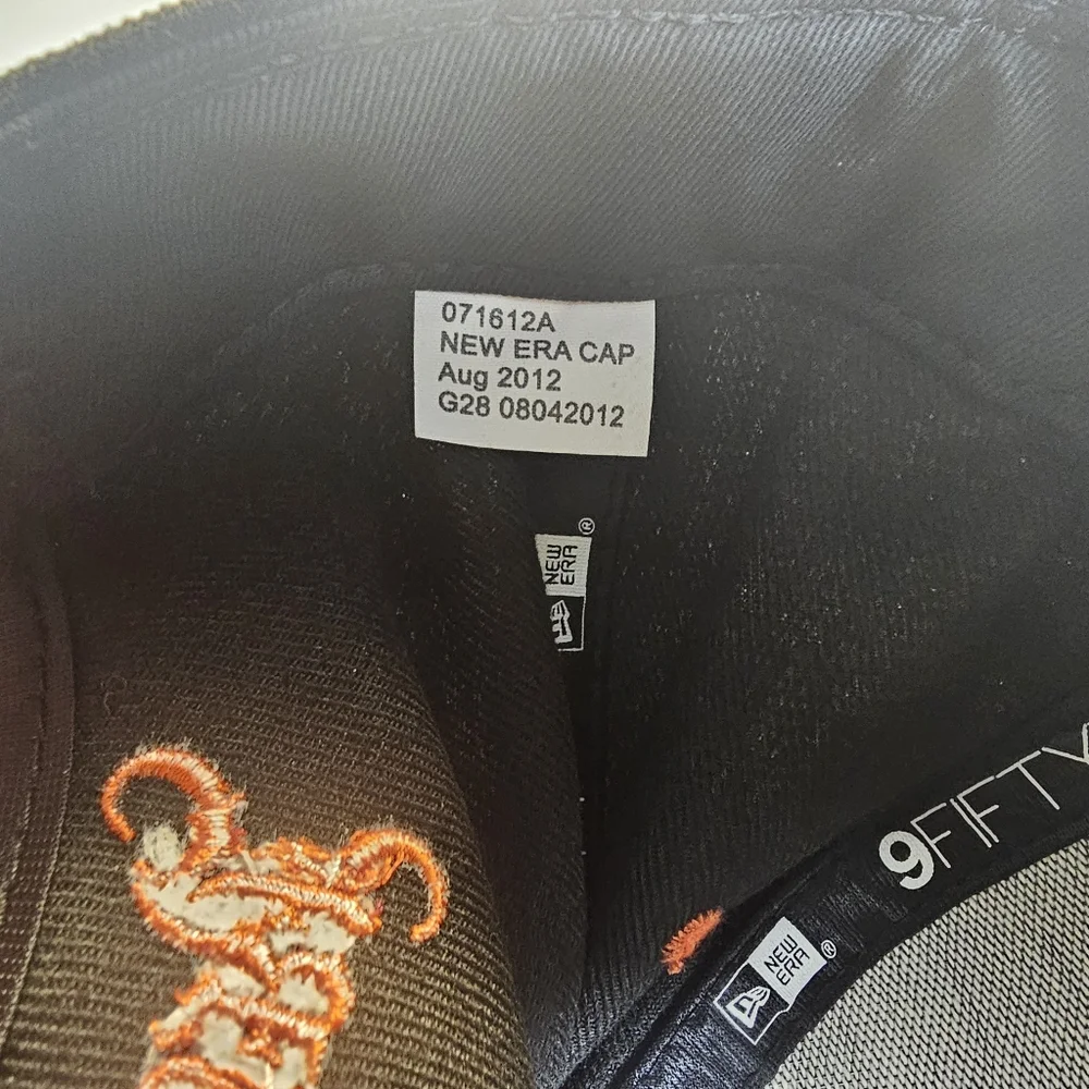 NWOT New Era Black and Orange Emmure Metalcore Snapback NOS - Picture 9 of 9